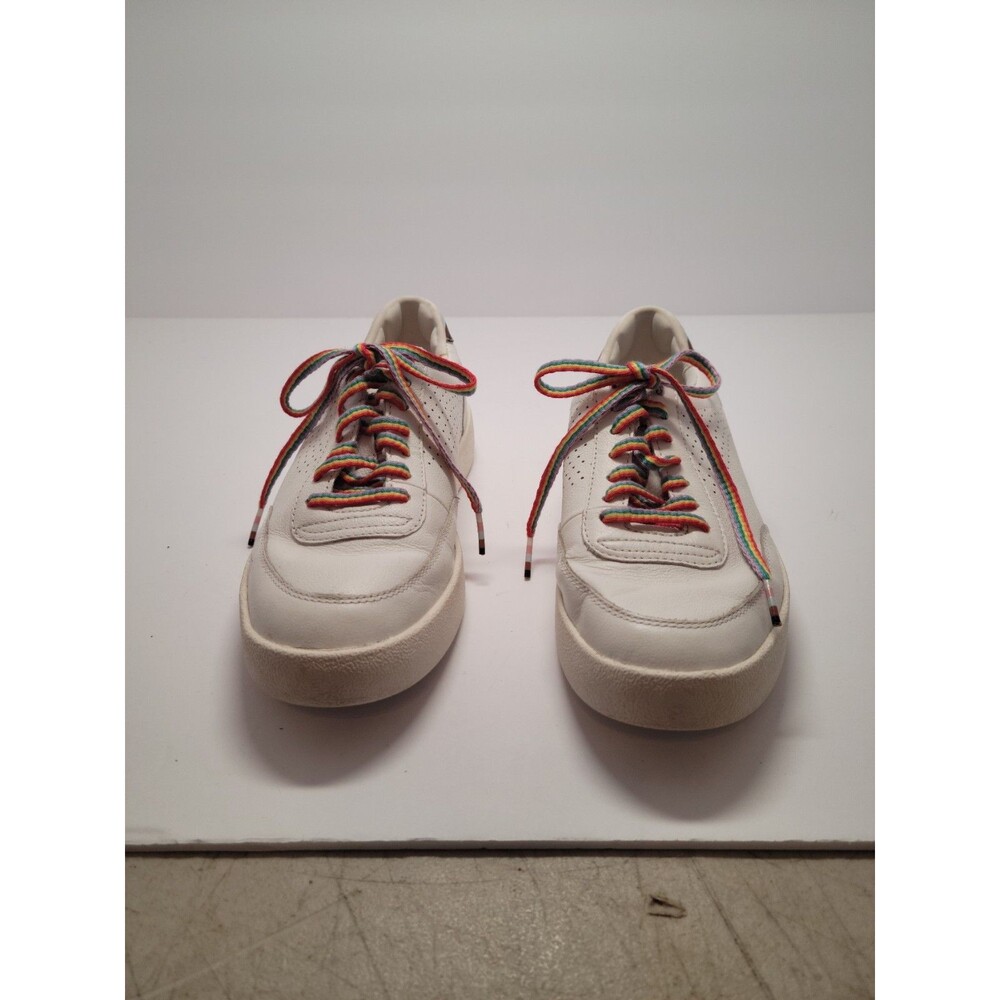Womens Hush Pupppies Tennis Shoes Rainbow Laces And Heel Sz 7.5. Item B22-040